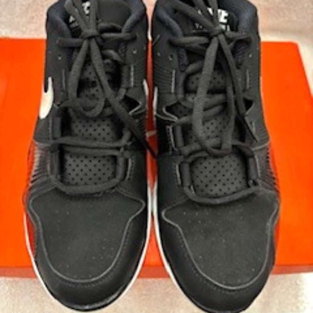 Nike Air Trainer 1 athletic shoes in black and white Size 8 New in Box